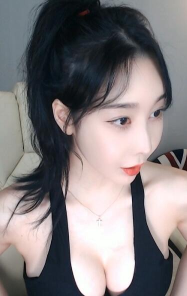 草莓男的加油站女人的美容院ios