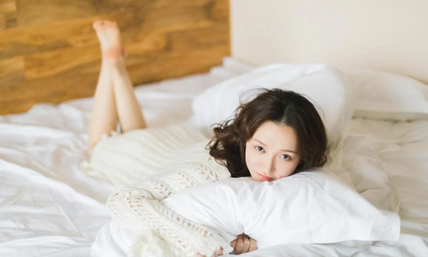 能免费看美女直播的软件_适宜能看美女直播的APP叫什么名字