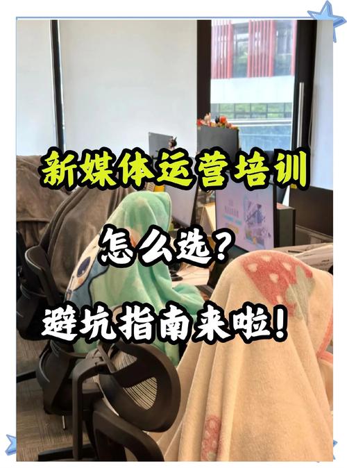 资深运营揭秘：2025年小萝AR视频网站必备的8大工具及避坑指南（附数据报告）