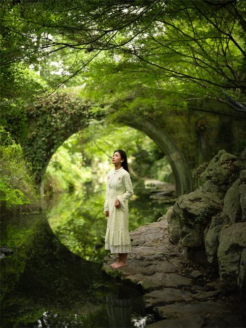 99999龙物视频拍摄技巧大揭秘：如何用光影魔法打造千万播放量？