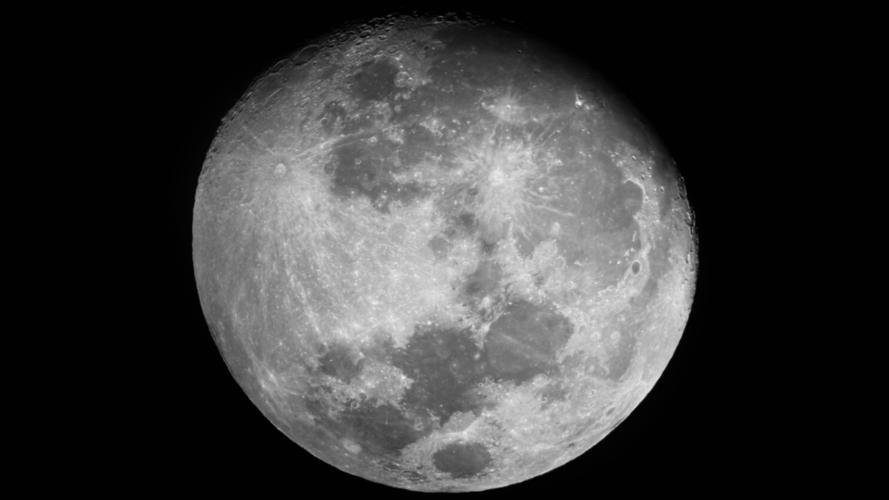 肉眼观月 vs 天文望远镜：月亮快看哪种方式更震撼？专家实测数据揭秘