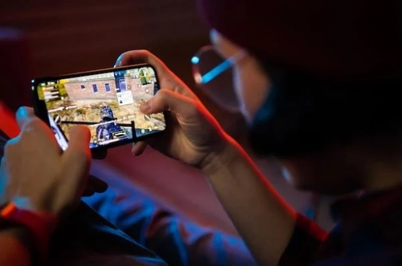 3岁娃充值2万？法院识破爸爸的惊人谎言，罚款万元！