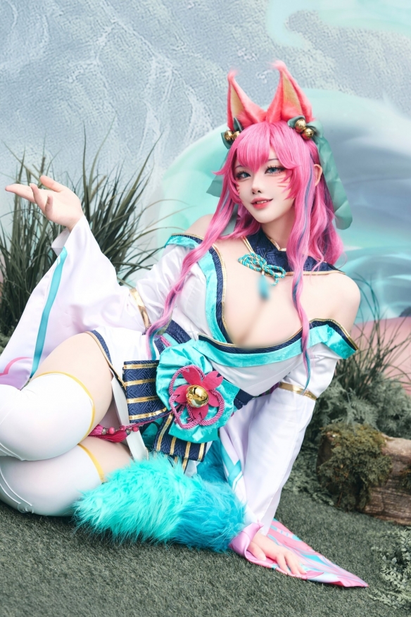 高度还原！Yasal推出最新《英雄联盟》阿狸cosplay照片