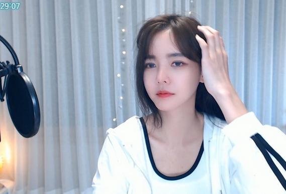 老狼二区忘忧草视频手机版V4.7.9_老狼二区忘忧草视频软件下载