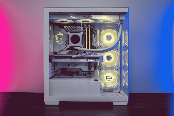 月白风清·典雅新韵：索泰RTX_5060_8GB月白OC评测