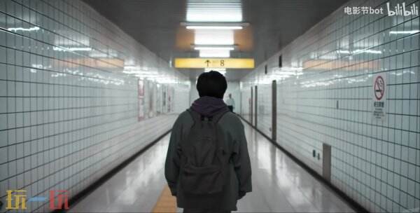 电影《8号出口》的新预告已推出,该片基于步行模拟游戏改编。 电影《8号出口》的新预告已推出,该片基于步行模拟游戏改编。