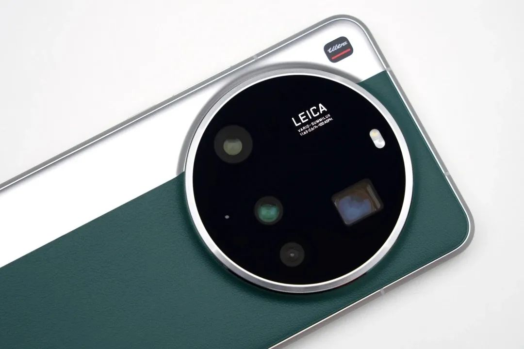 小米Ultra新机型提前曝光：搭载7000mAh大电池，计划于12月正式亮相！