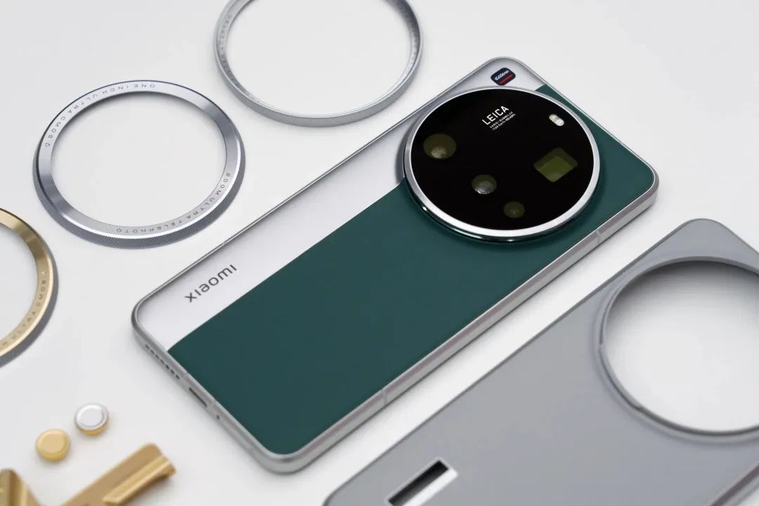 小米Ultra新机型提前曝光：搭载7000mAh大电池，计划于12月正式亮相！