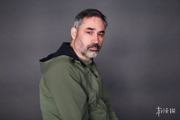 电影《艾尔登法环》的导演已经勇闯第七周目！通关秘诀就是硬闯。