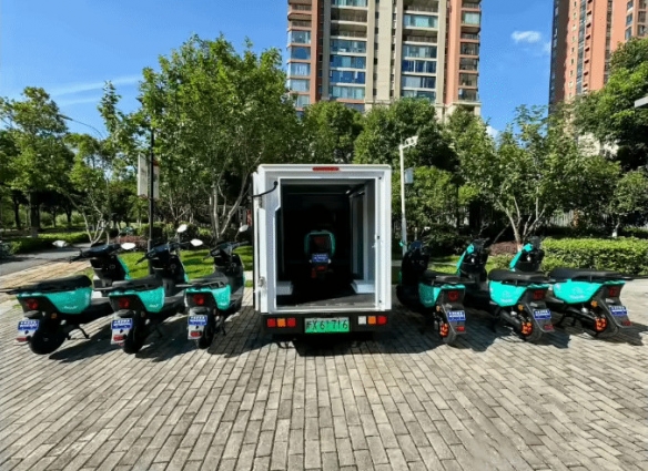 外卖员的福音!武汉推出装备“AI智能系统”的外卖送餐车辆 外卖员的福音!武汉推出装备“AI智能系统”的外卖送餐车辆