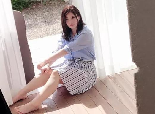 知花凛作品在线观看画面实在太美，网友：羞于观看！