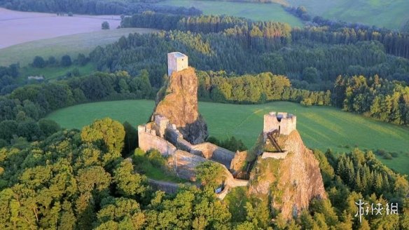 《天国：拯救2》极大推动了捷克旅游产业的发展，导致历史名胜的游客人数显著增加！
