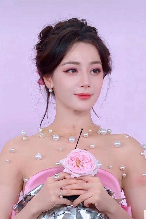 热巴直播种类齐全,平台表示:十分给力! 热巴直播种类齐全,平台表示:十分给力!