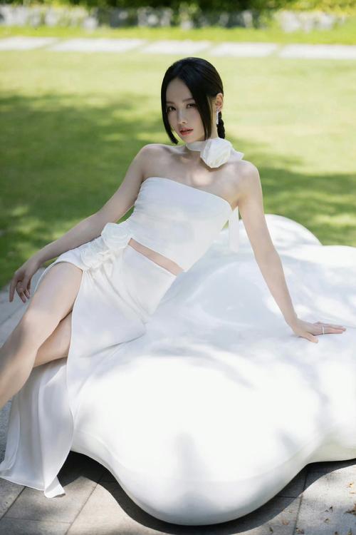 张嘉倪吻戏手机版V9.7.9_张嘉倪吻戏应用