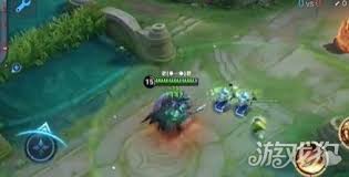 王者荣耀中的草灵凭借其独特的战斗机制备受关注,下面将详细介绍其技能特点及实用技巧。
王者荣耀中的草灵凭借其独特的战斗机制备受关注,下面将详细介绍其技能特点及实用技巧。