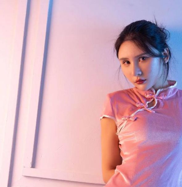 精品丝袜综合区旗袍应用V7.3.5_精品丝袜综合区旗袍软件下载