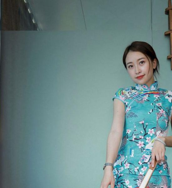 精品丝袜综合区旗袍应用V7.3.5_精品丝袜综合区旗袍软件下载