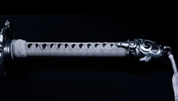 由2B女神同款设计而来的武器！《尼尔》白之契约实体刀现已开启预售