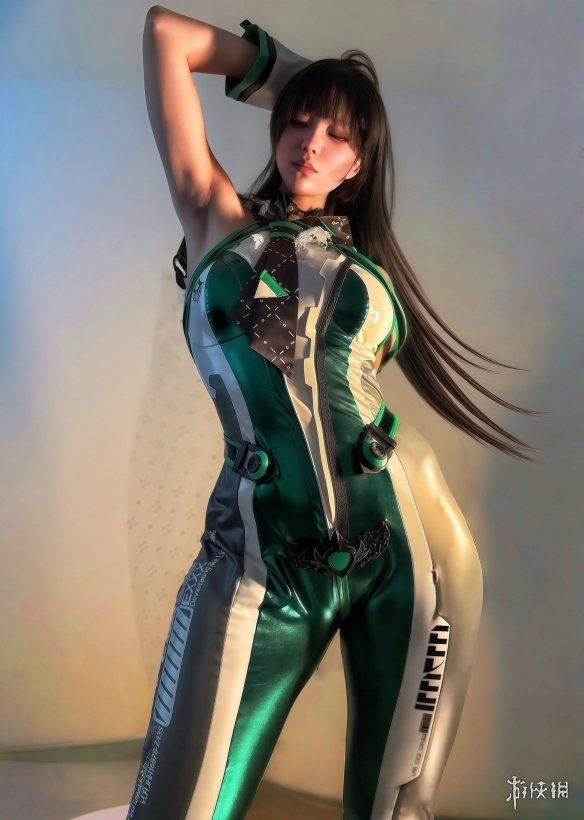 颜值与身材兼具，双重爆击！美女COSPLAY《剑星》中的伊芙，完美还原角色魅力