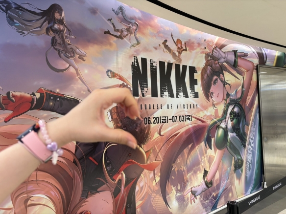 剑星品牌模型亮相NIKKE线下展会_分享新鲜社交媒体动态