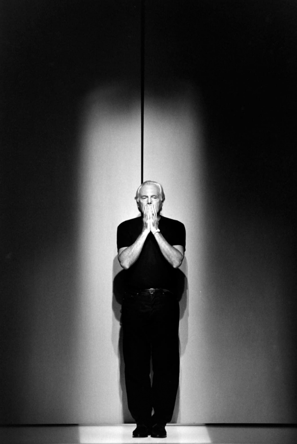 意大利著名时尚设计大师乔治·阿玛尼离开人世，享年91岁  
