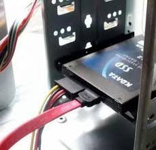 如何在台式机中安装固态硬盘——详细图解指导轻松搞定SSD安装