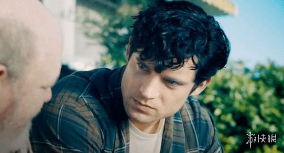 《超人》引起了广泛的争议：烂番茄网站显示新鲜度高达87%，但部分媒体却给予了严厉批评。

