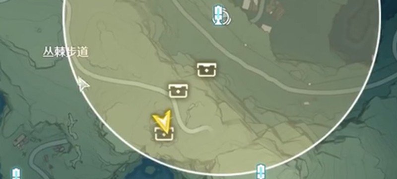 探索《鸣潮》丛棘步道中瀑布旁隐藏的宝箱获取方法