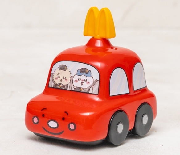 5月16日，日本麦当劳携手现象级IP“Chiikawa”推出联名玩具，萌趣上线！