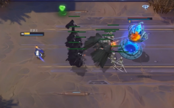 作为第一款融合二次元动漫元素的修炼仙途玩法，300英雄成功开创了全新的MOBA游戏体验。  
