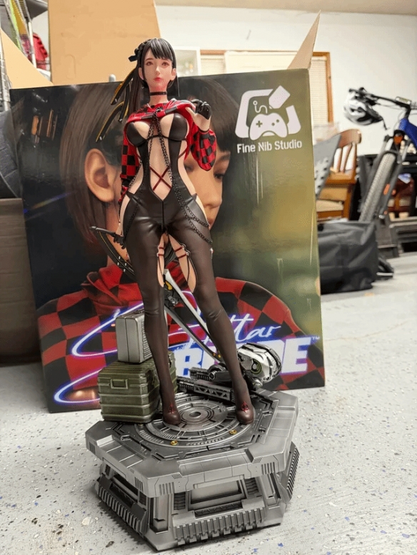 一名玩家在社交平台展示了《剑星》中的伊芙手办,价值千元,但面部表情奇异,脸部崩坏严重! 一名玩家在社交平台展示了《剑星》中的伊芙手办,价值千元,但面部表情奇异,脸部崩坏严重!