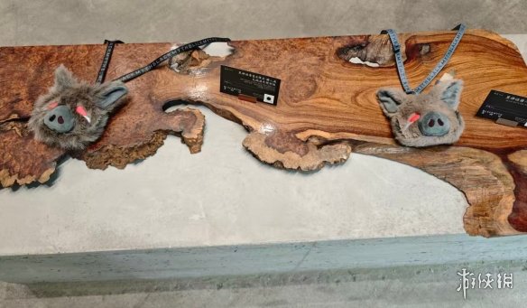 黑神话主题的线下零售门店终于揭幕了吗？我反而觉得它更像是一场艺术展览！