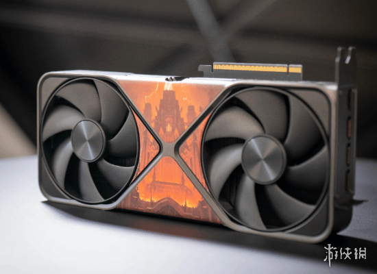 售价为2599美元的《毁灭战士：黑暗时代》特别主题定制显卡