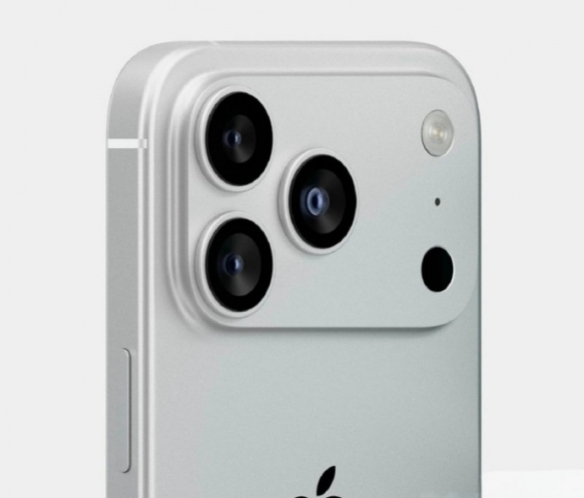 iPhone 17 Pro新外观引发热烈讨论，网友戏称其酷似便携充电宝！