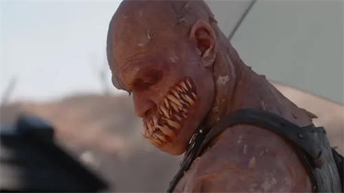 由《真人快打2》联合创作团队描述，开场戏“令人震撼到泪流满面”！
