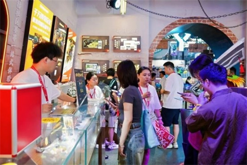 恺英网络的“传奇盒子”在CG展会中首次亮相：复古主题展区与多元生态体系共同续写传奇热潮