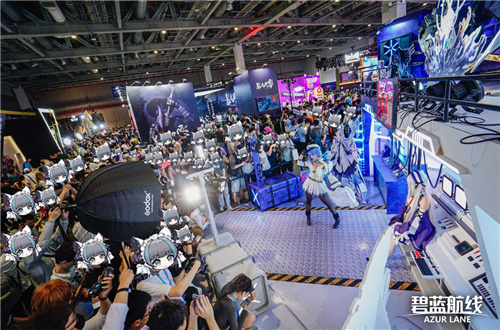 在炎热的夏季,开启一场以科幻为主题的冒险旅程!《碧蓝航线》在BW2024展会中的精彩亮相回顾 在炎热的夏季,开启一场以科幻为主题的冒险旅程!《碧蓝航线》在BW2024展会中的精彩亮相回顾