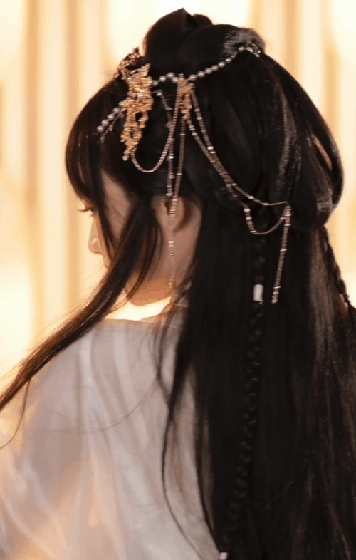 武术巨星强势加盟！《剑侠世界：起源》含亮老师精彩展现十八般武艺！