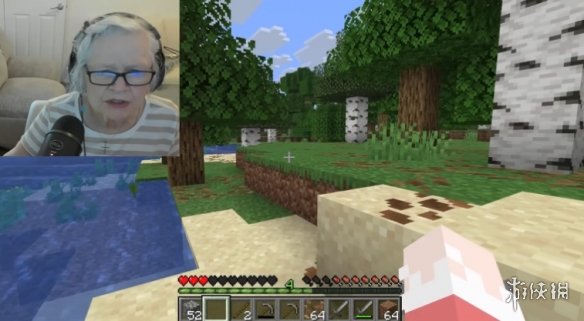 《我的世界》直播中出现了一位性格狂热的奶奶？她的游戏操作令人惊叹不已，引发观众阵阵热议！ 
