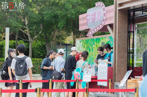 绿荫铺野,立夏时节<br>——《第五人格》二十四节气线下精彩回顾
绿荫铺野,立夏时节<br>——《第五人格》二十四节气线下精彩回顾