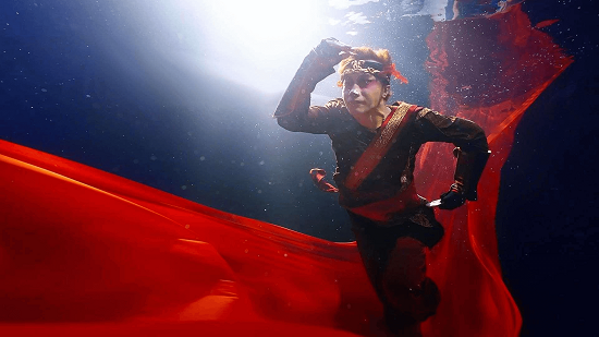 这才是真正一生所钟爱的齐天大圣！《自在西游》精彩呈现激燃国风水舞表演