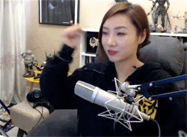 《重返帝国》正式开启了全民测试,主机界的女神女流66率先亮相体验 《重返帝国》正式开启了全民测试,主机界的女神女流66率先亮相体验