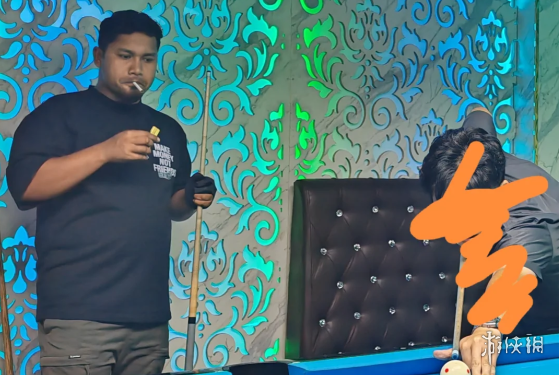 杜克与一哥的跨国友情，从最初的治愈之情渐渐演变成令人心碎的裂痕：从温暖到哀伤，最终走向割舍。

