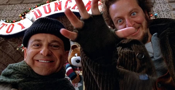 《堡垒之夜》或将推出与《小鬼当家》的联动？目前传闻仅涉及皮肤内容