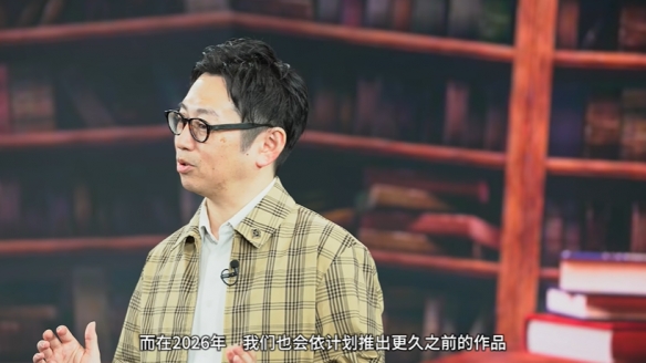 预计在明年将揭晓一款经典《传说》系列的重制版作品，同时续作仍在积极开发之中。