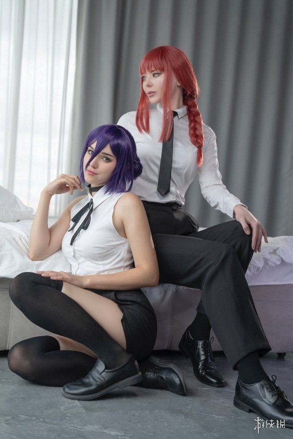 《老头环_黑夜降临》修女角色扮演:纤细腰肢与沉浸氛围完美融合,令人叹为观止!
《老头环_黑夜降临》修女角色扮演:纤细腰肢与沉浸氛围完美融合,令人叹为观止!