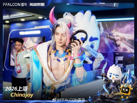 CJ26：汪东城COS《LOL》厄斐琉斯 — 腹肌抢眼，帅气十足