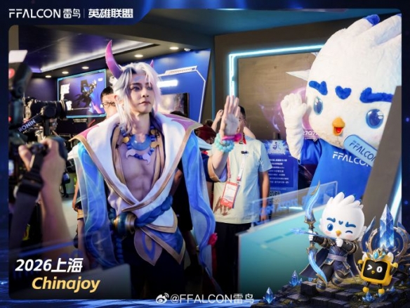 CJ26：汪东城COS《LOL》厄斐琉斯 — 腹肌抢眼，帅气十足