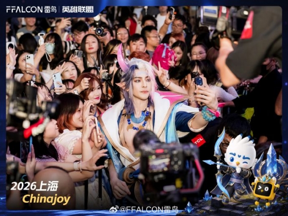 CJ26：汪东城COS《LOL》厄斐琉斯 — 腹肌抢眼，帅气十足
