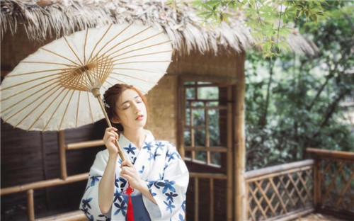 草莓榴莲正版深夜释放自己无限看免费版